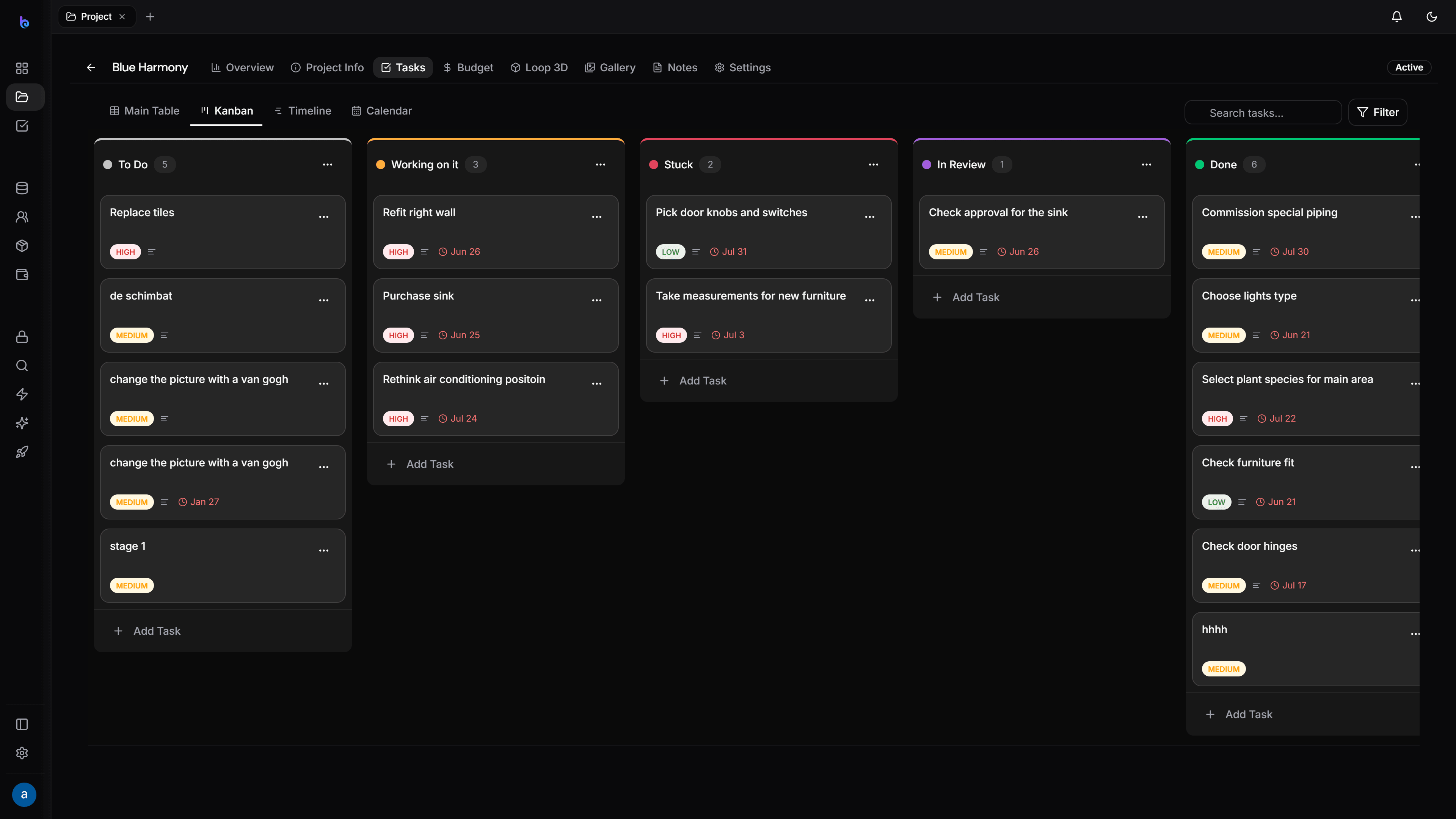 Project tasks board — dark